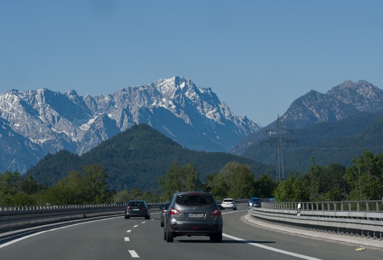 Wir Bayern verlangen eine Rückgabe (Restitution) der bayerischen Autobahnen!
